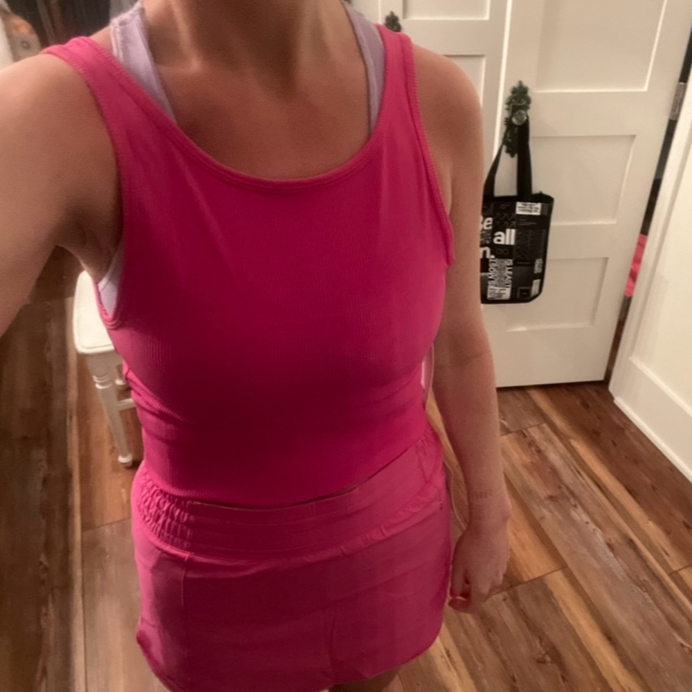 Lululemon Power Pivot Tank Top *Rib in Sonic Pink Size 8 🎀
